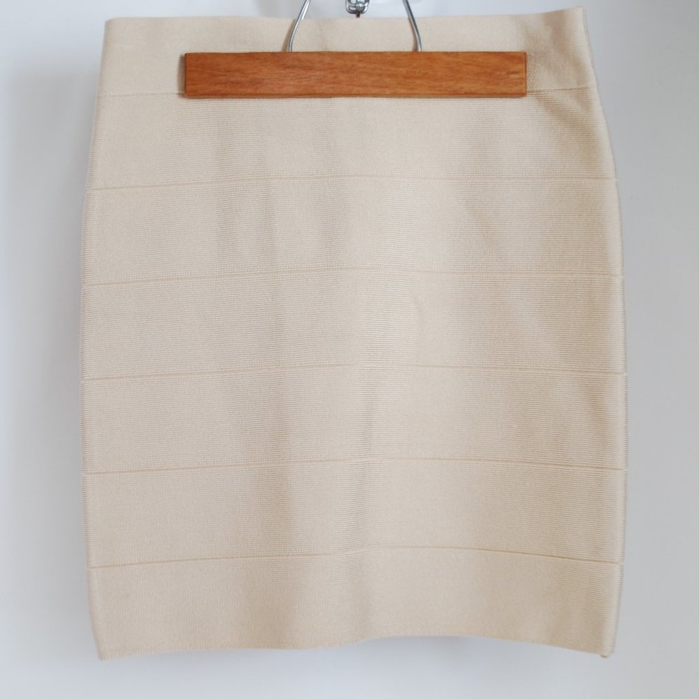 bebe - Short Bandage Skirt - Cream